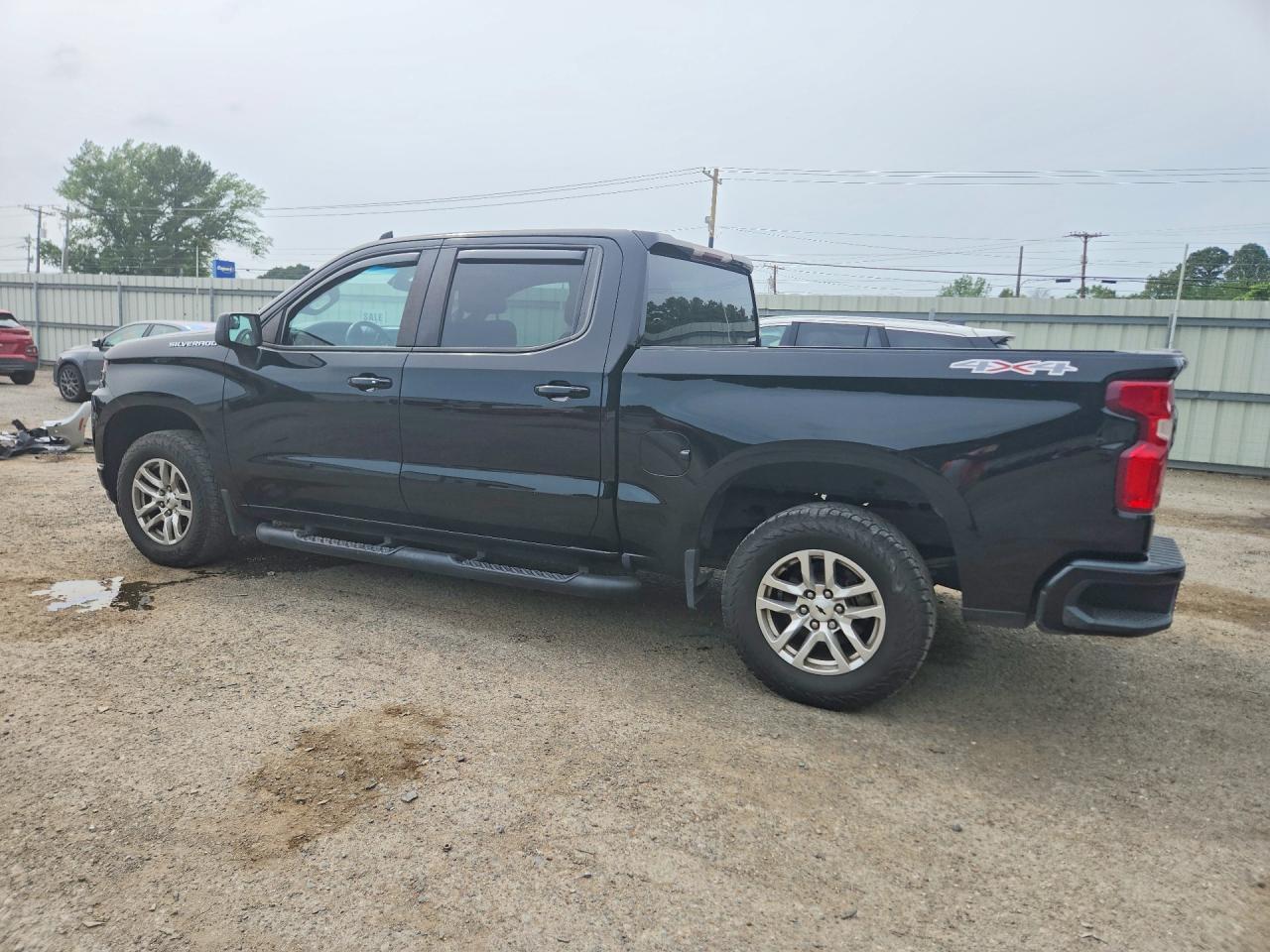 2020 Chevrolet Silverado K1500 Rst - zdjęcie 2