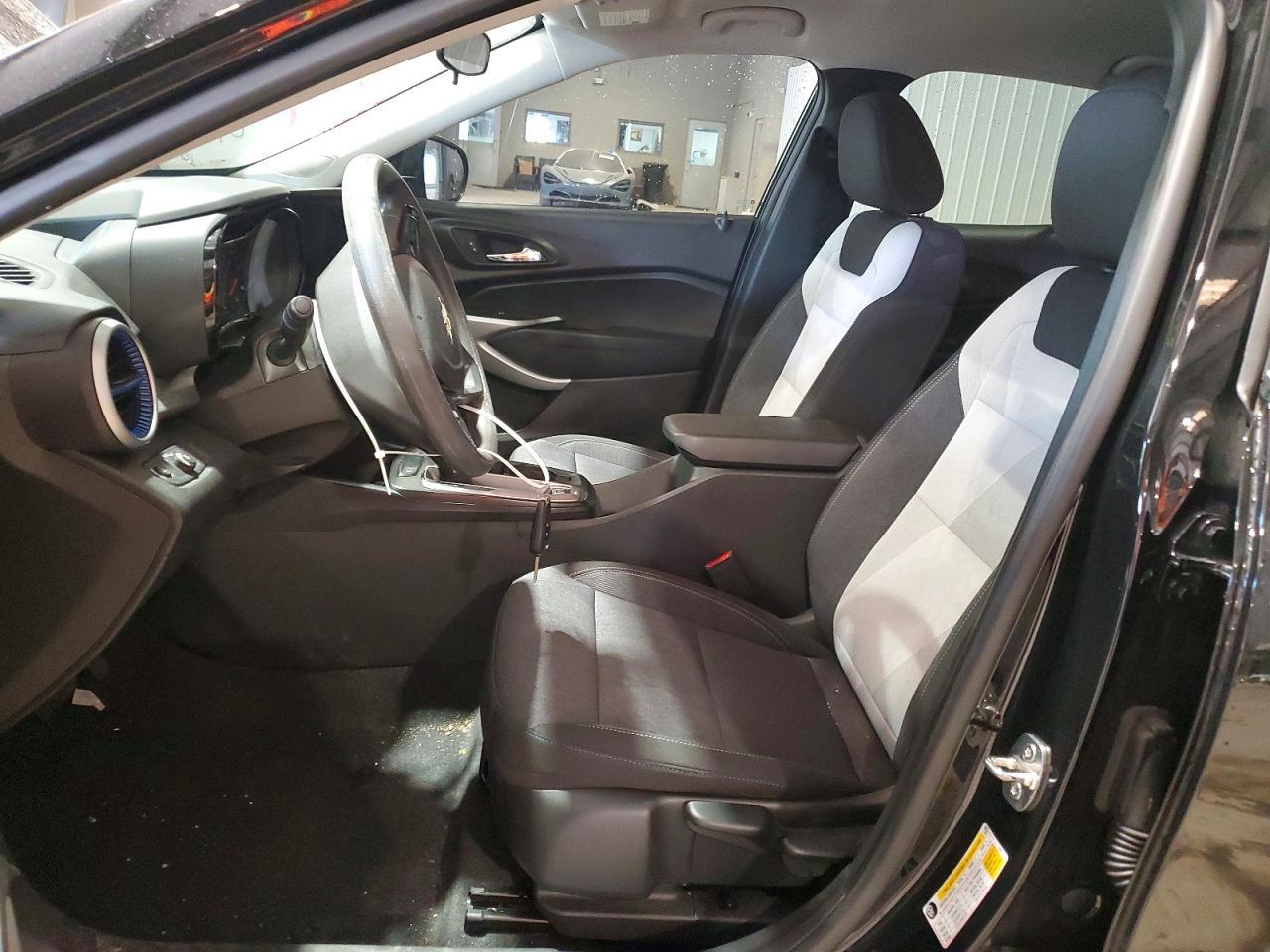 2024 Chevrolet Trax Ls - zdjęcie 7