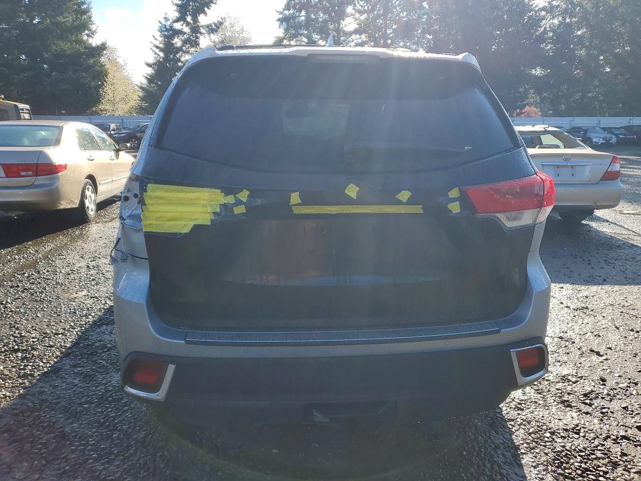 2019 Toyota Highlander Limited Platinum - zdjęcie 6