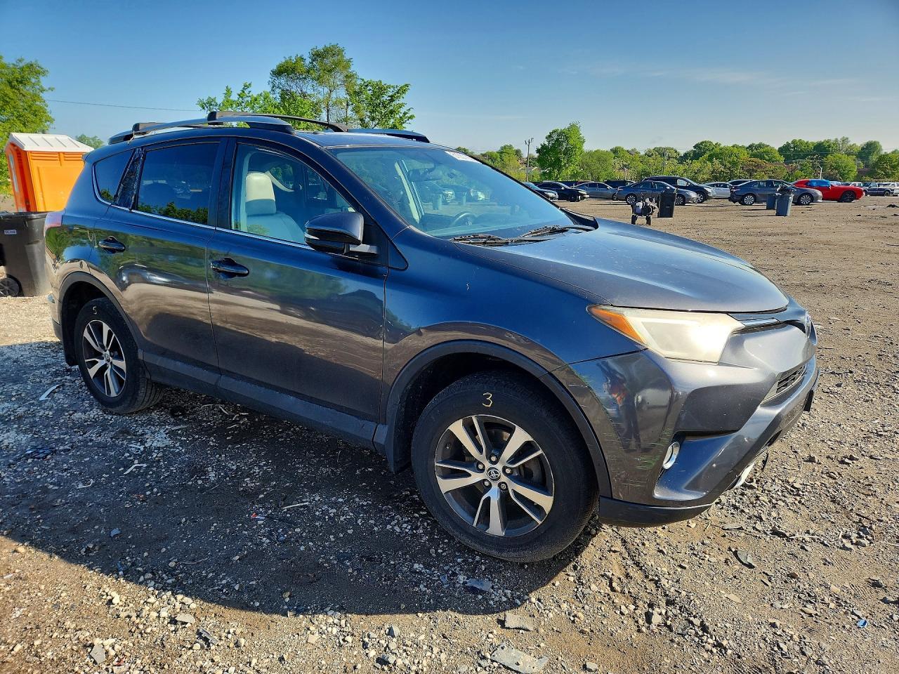 2016 Toyota Rav4 Xle - zdjęcie 4