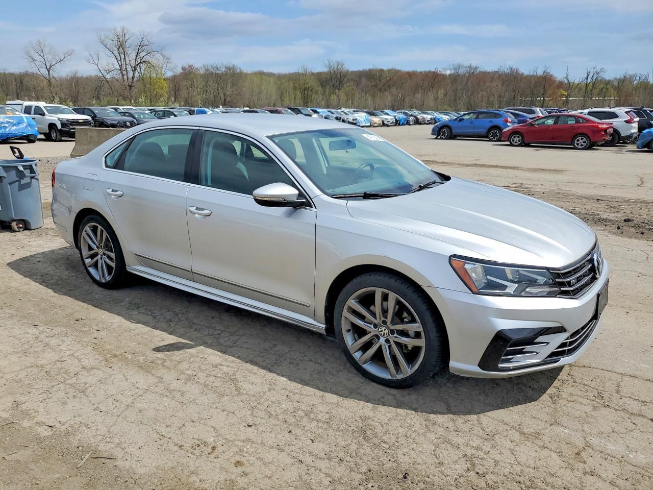 2016 Volkswagen Passat S - zdjęcie 4