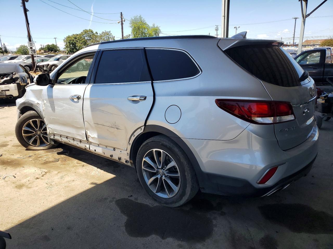 2017 Hyundai Santa Fe Se - zdjęcie 2