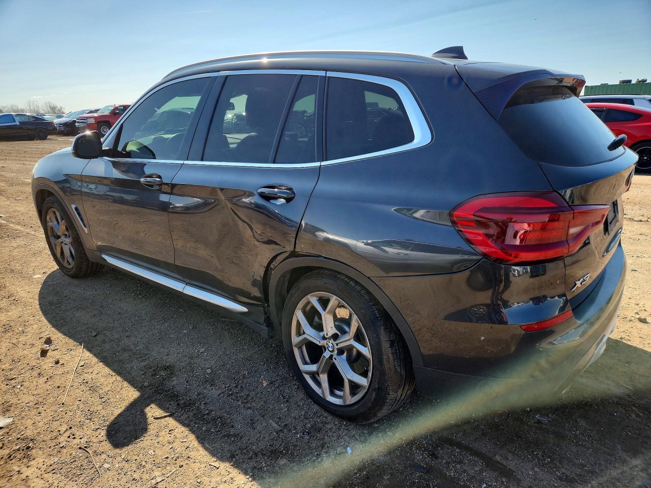 2021 BMW X3 xDrive30I - zdjęcie 2