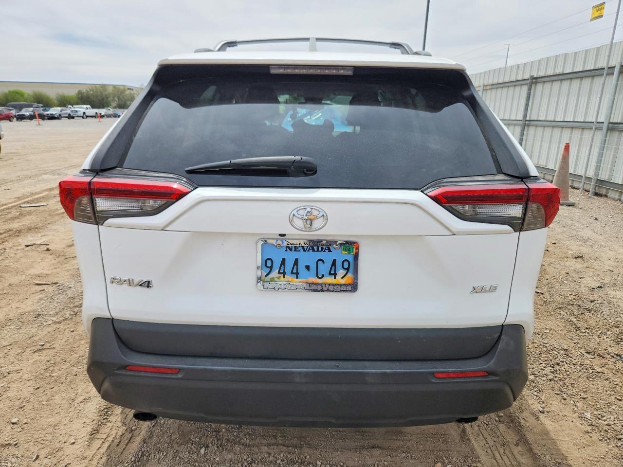 2022 Toyota Rav4 Xle - zdjęcie 6