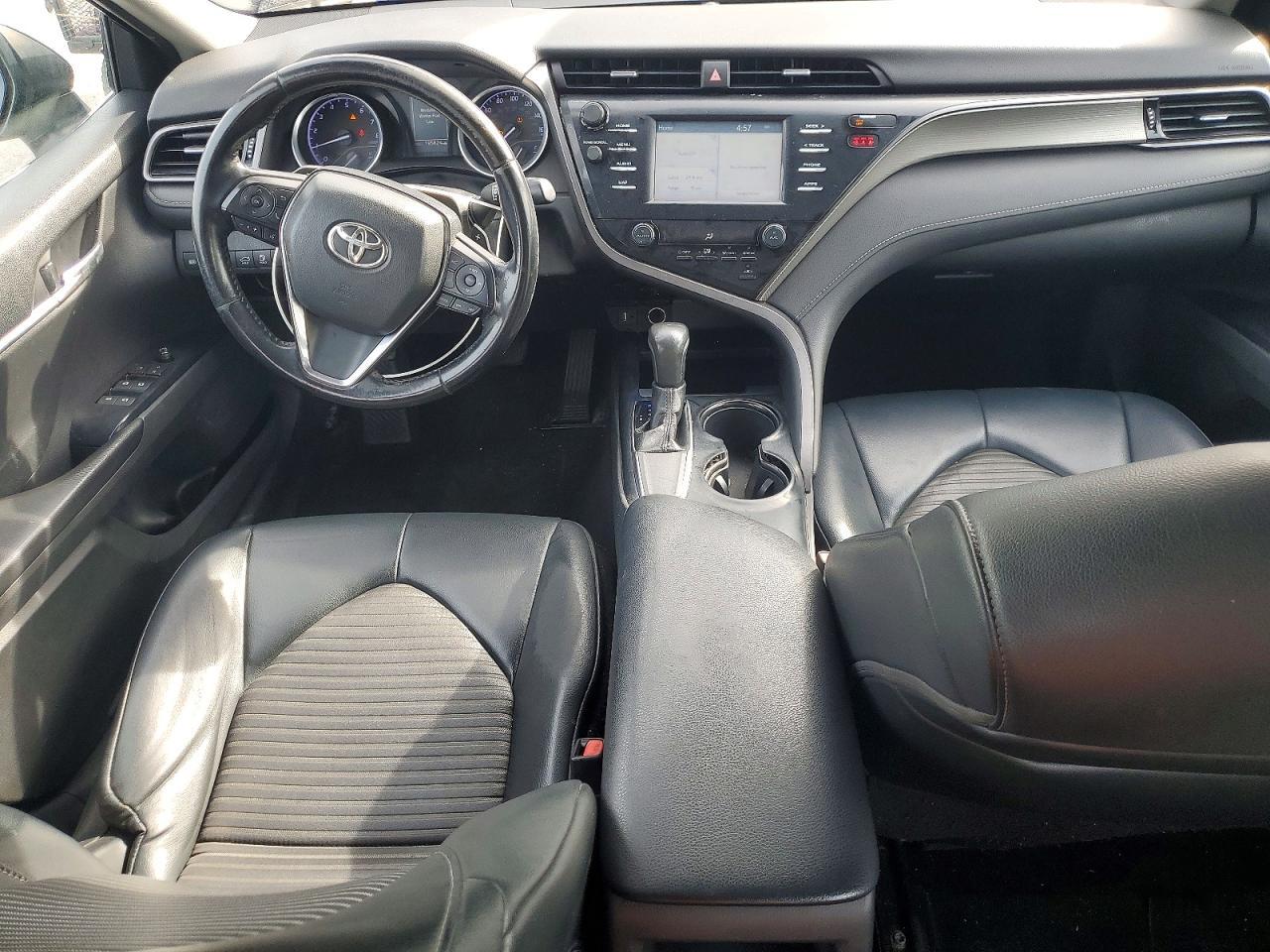 2019 Toyota Camry Se - zdjęcie 8