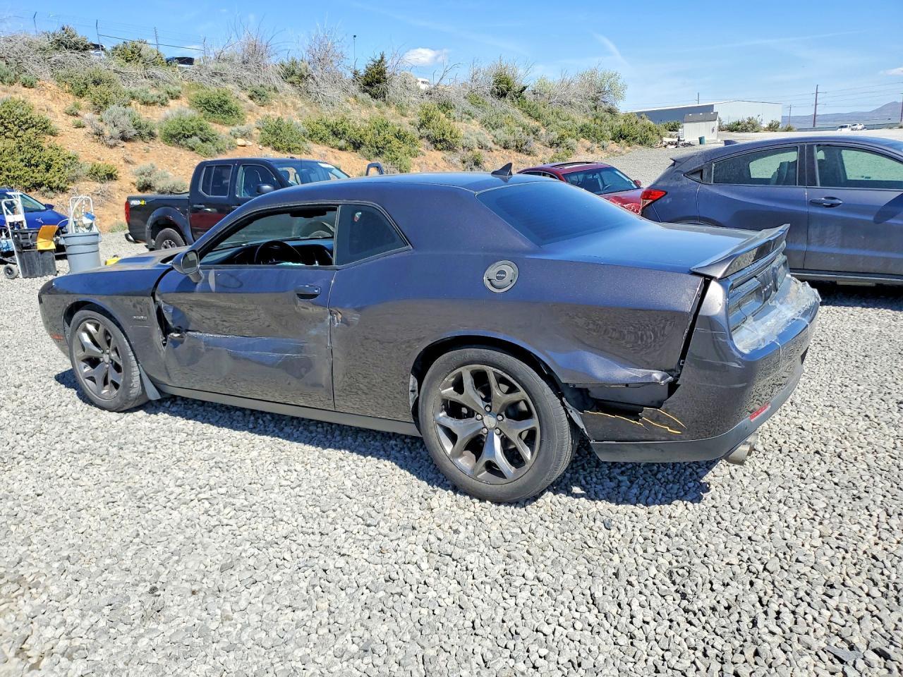 2015 Dodge Challenger Sxt - zdjęcie 2