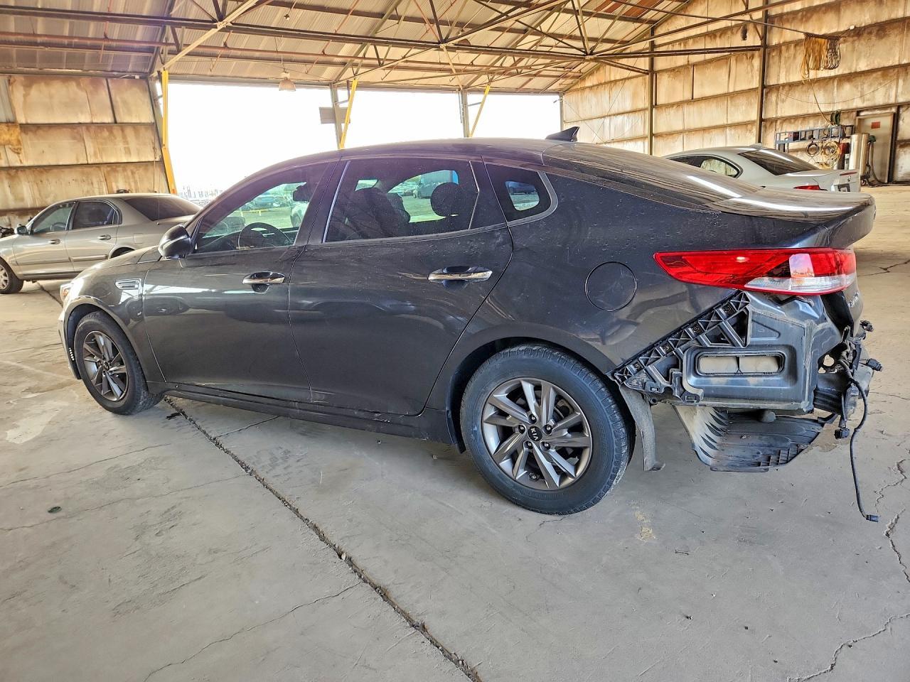 2020 Kia Optima Lx - zdjęcie 2