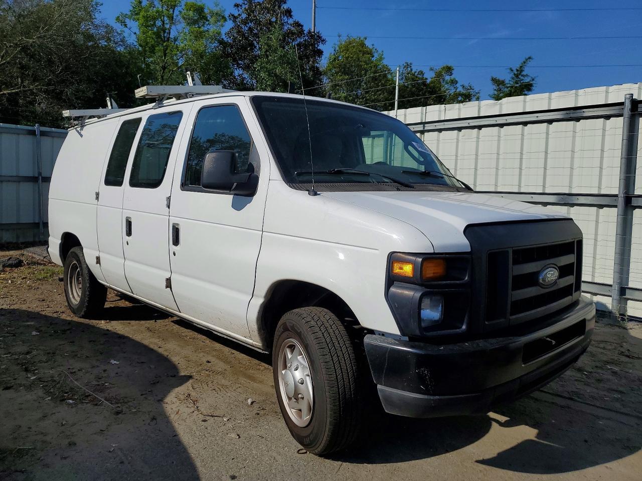 2014 Ford Econoline E150 Van - zdjęcie 4