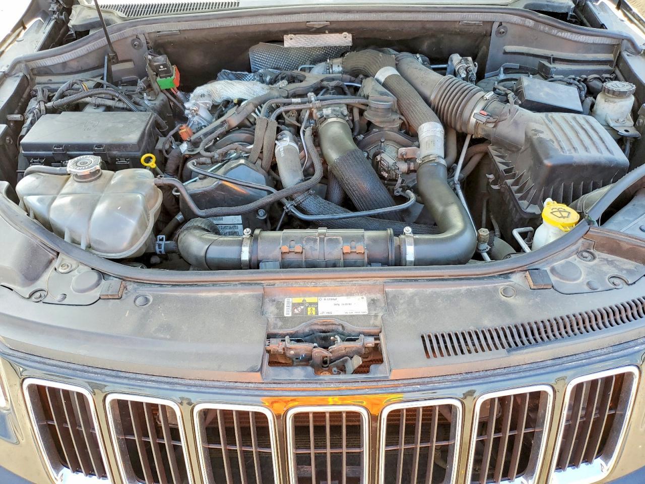 2015 Jeep Grand Cherokee Limited - zdjęcie 12