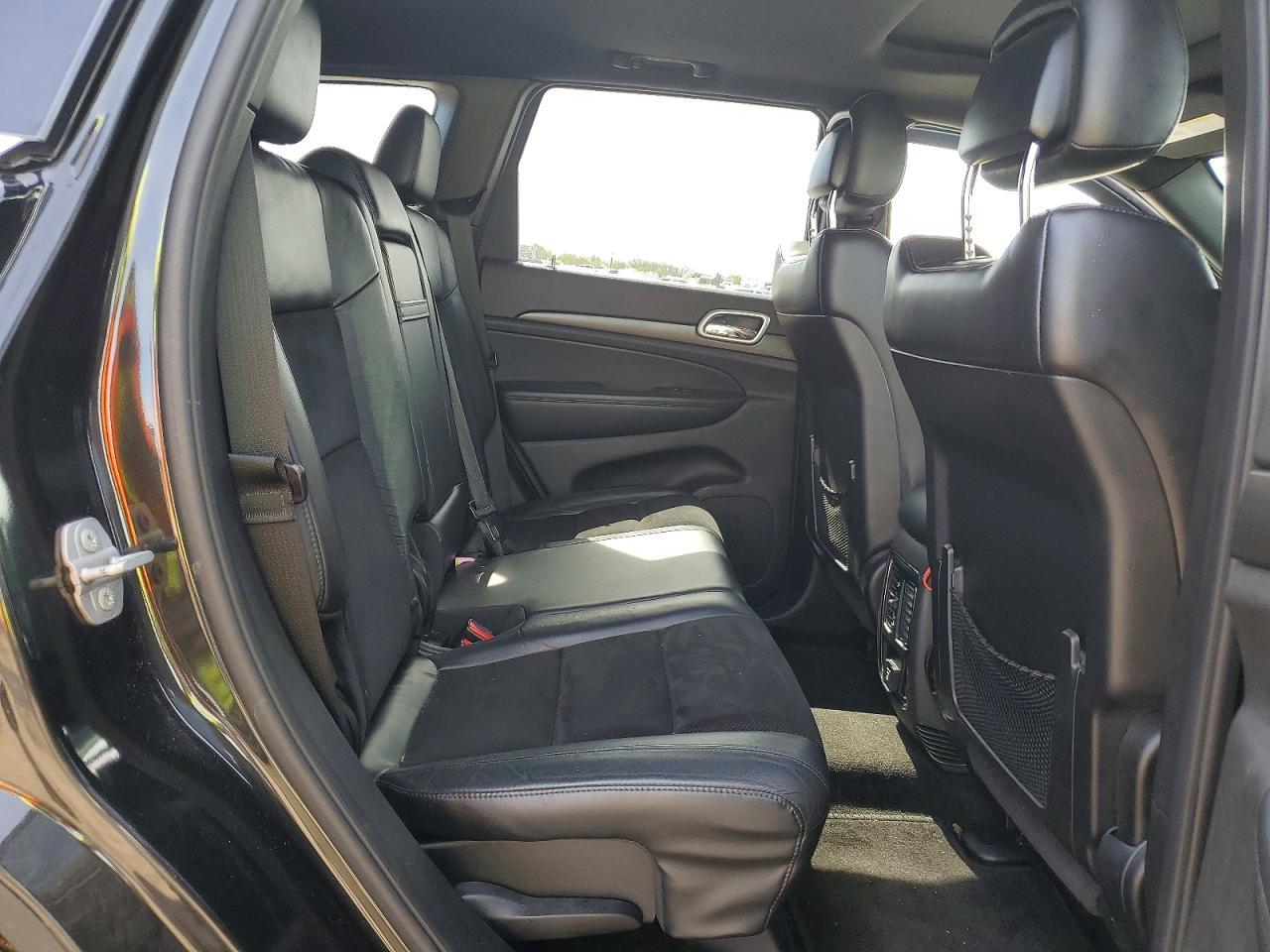 2015 Jeep Grand Cherokee Laredo - zdjęcie 11