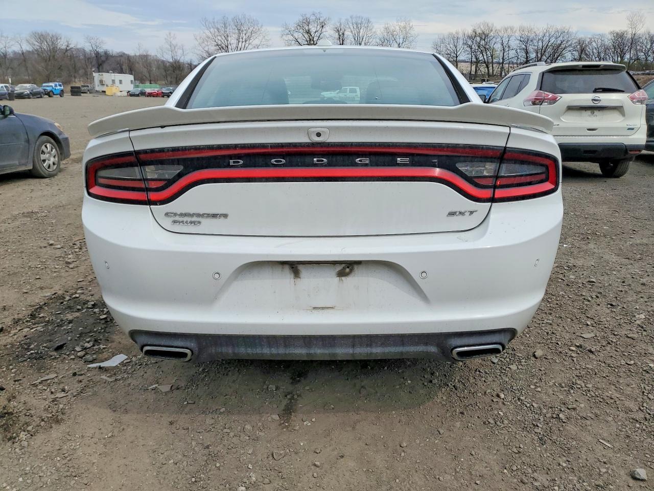 2015 Dodge Charger Sxt - zdjęcie 6
