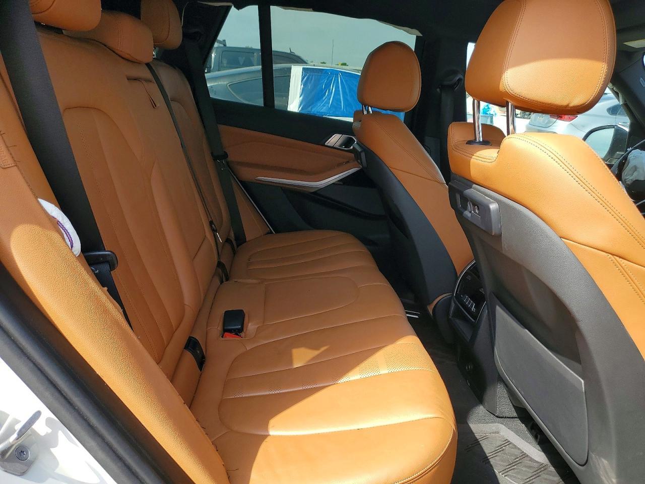 2021 BMW X5 - zdjęcie 11