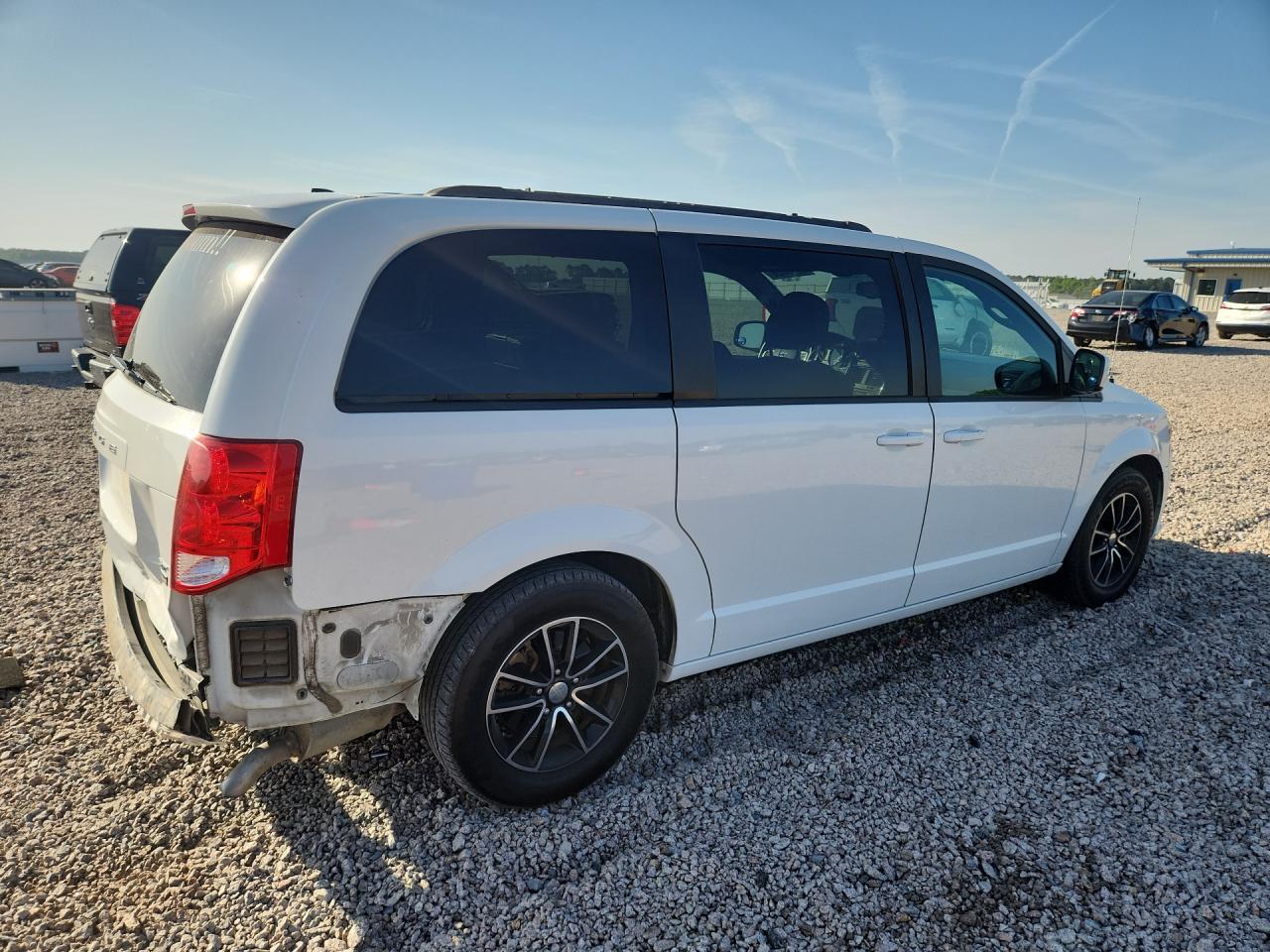 2018 Dodge Grand Caravan Gt - zdjęcie 3