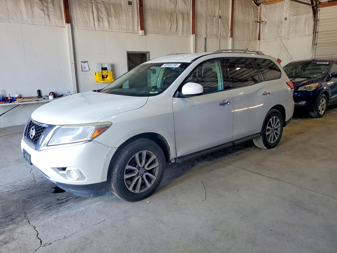 2016 Nissan Pathfinder S - zdjęcie główne