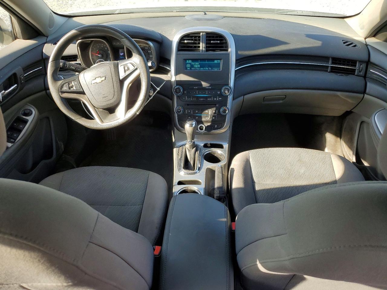 2014 Chevrolet Malibu Ls - zdjęcie 8
