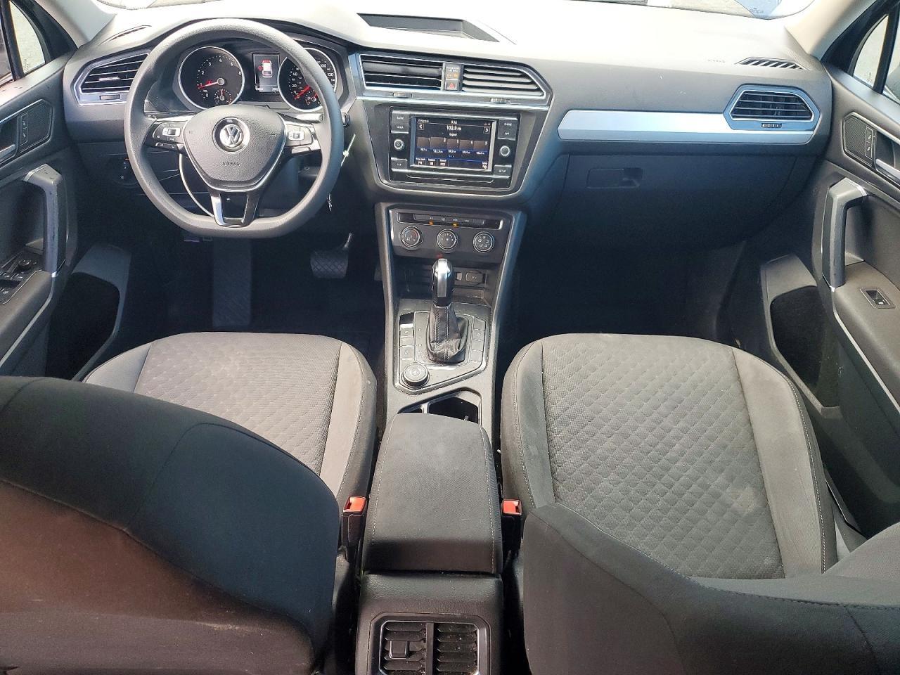 2018 Volkswagen Tiguan S - zdjęcie 8