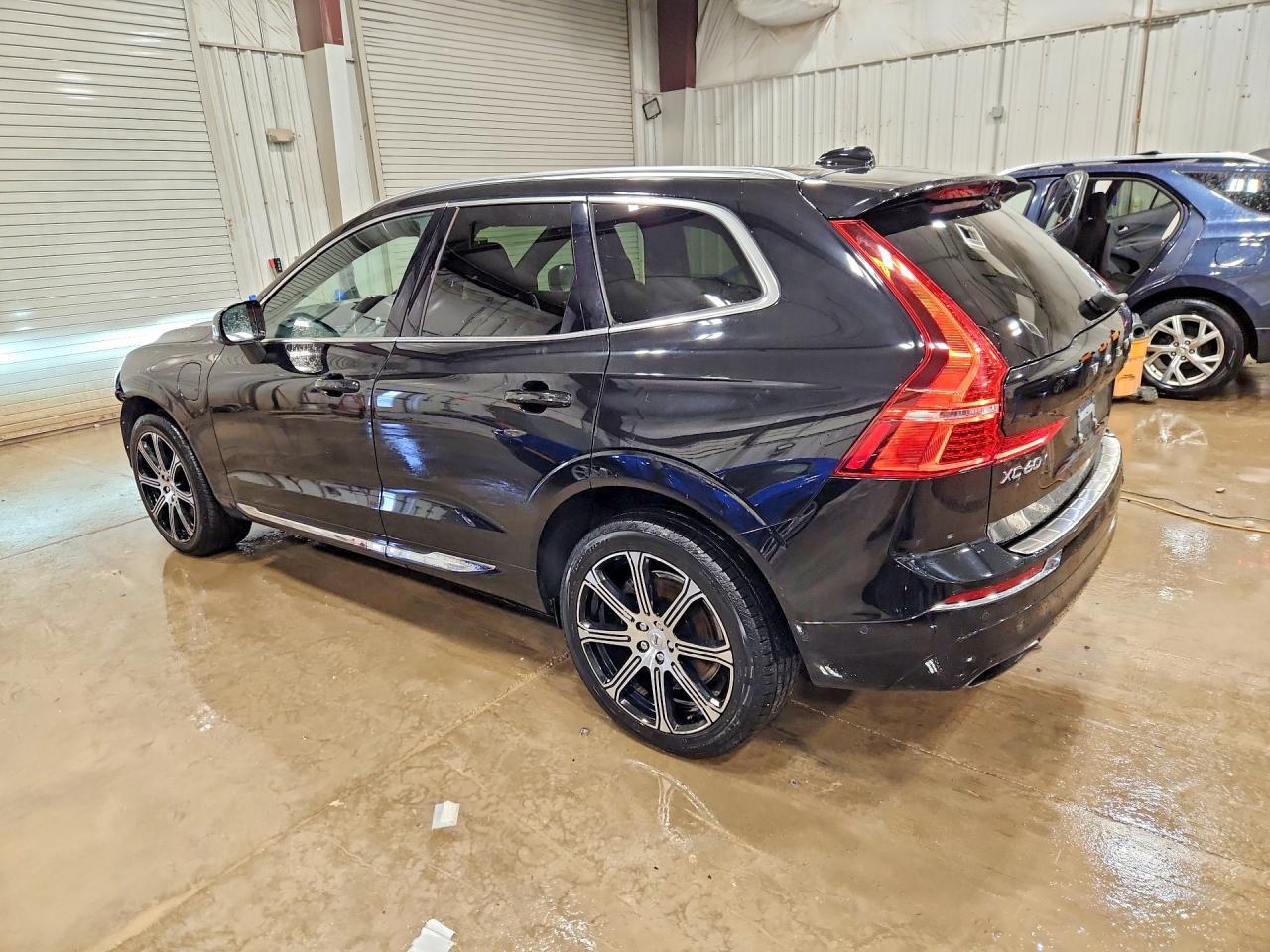 2018 Volvo Xc60 T8 Inscription - zdjęcie 2