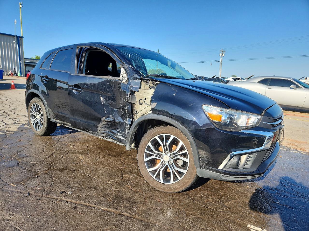 2018 Mitsubishi Outlander Sport Es - zdjęcie 4