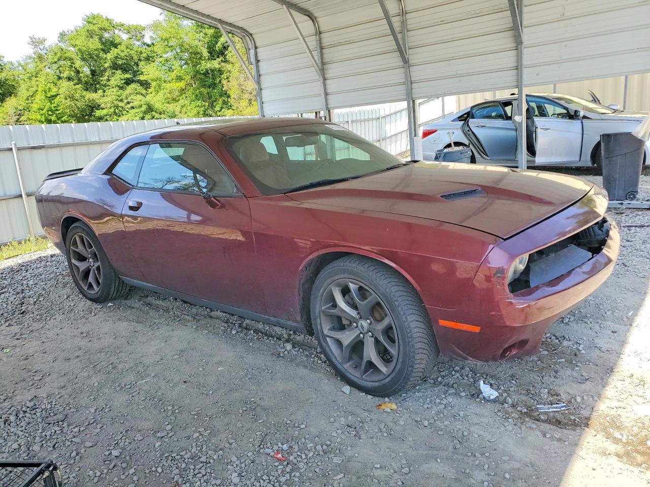 2017 Dodge Challenger Sxt - zdjęcie 4