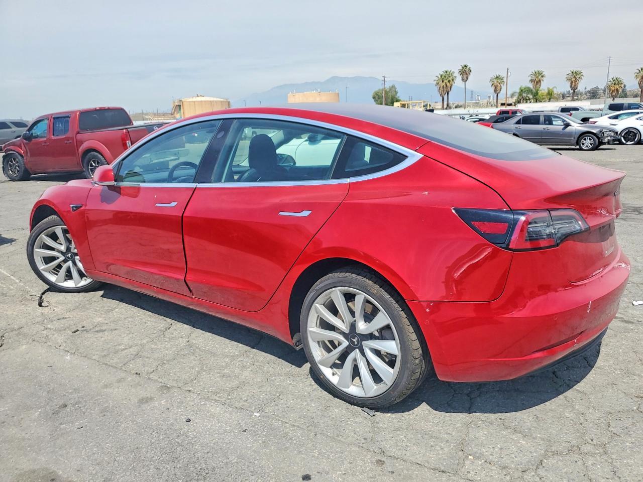 2018 Tesla Model 3 - zdjęcie 2