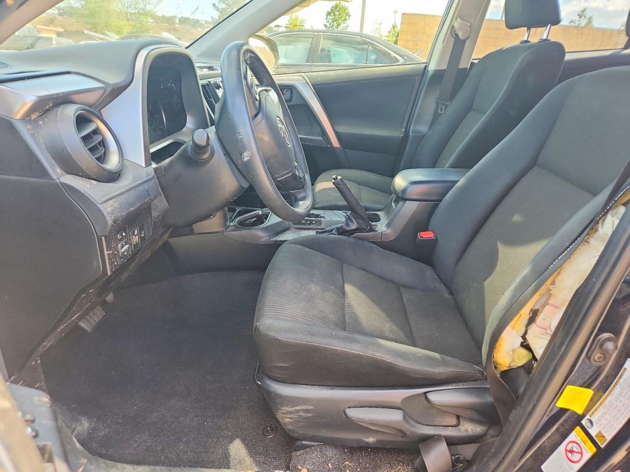 2018 Toyota Rav4 Le - zdjęcie 7