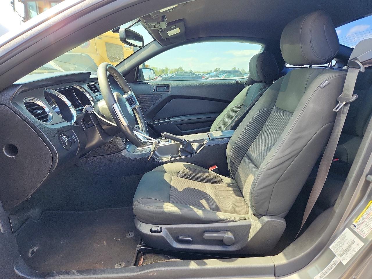 2014 Ford Mustang - zdjęcie 7