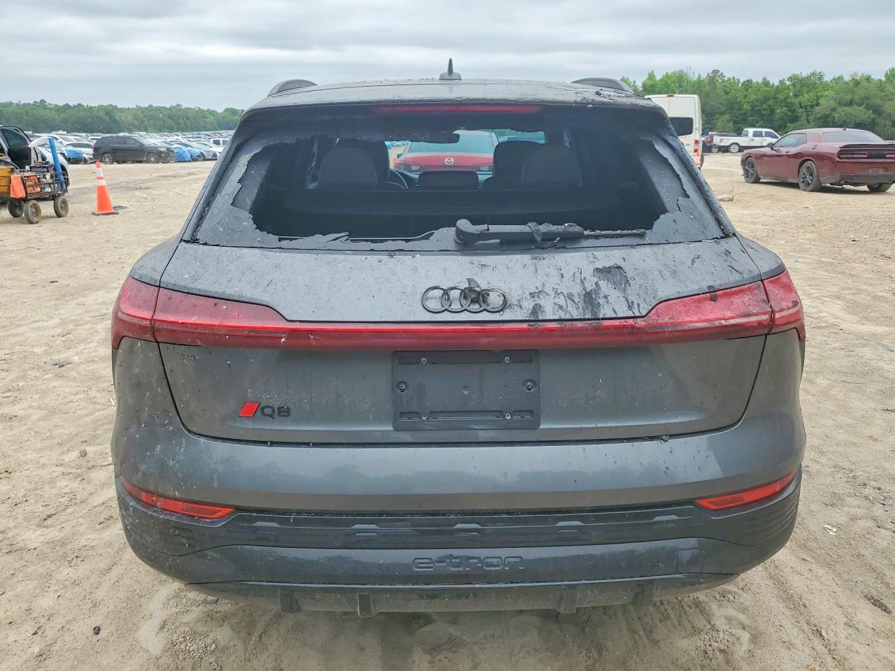 2024 Audi Q8 E-Tron Prestige - zdjęcie 6