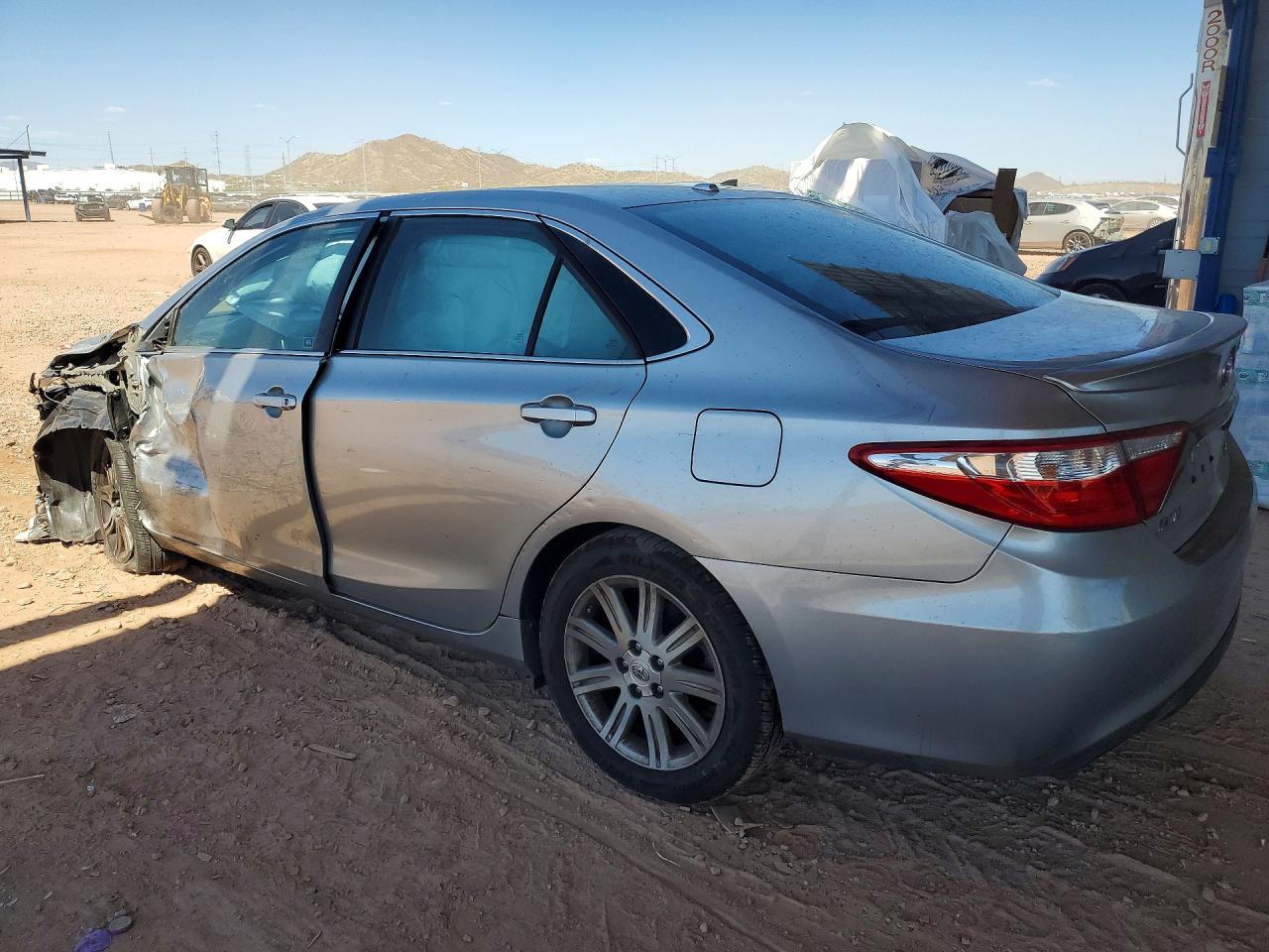 Toyota Camry - zdjęcie 2