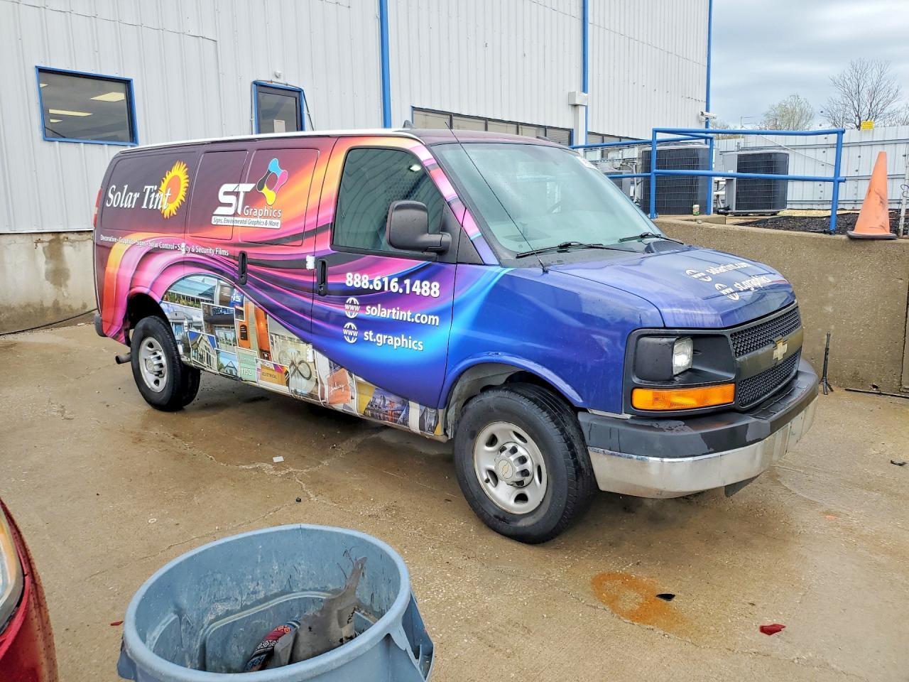 2014 Chevrolet Express G2500 Utility / Service Van - zdjęcie 4