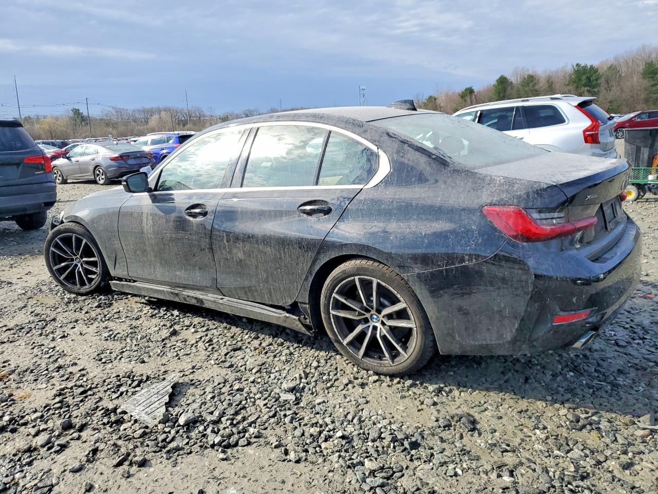 BMW Seria 3 - zdjęcie 2