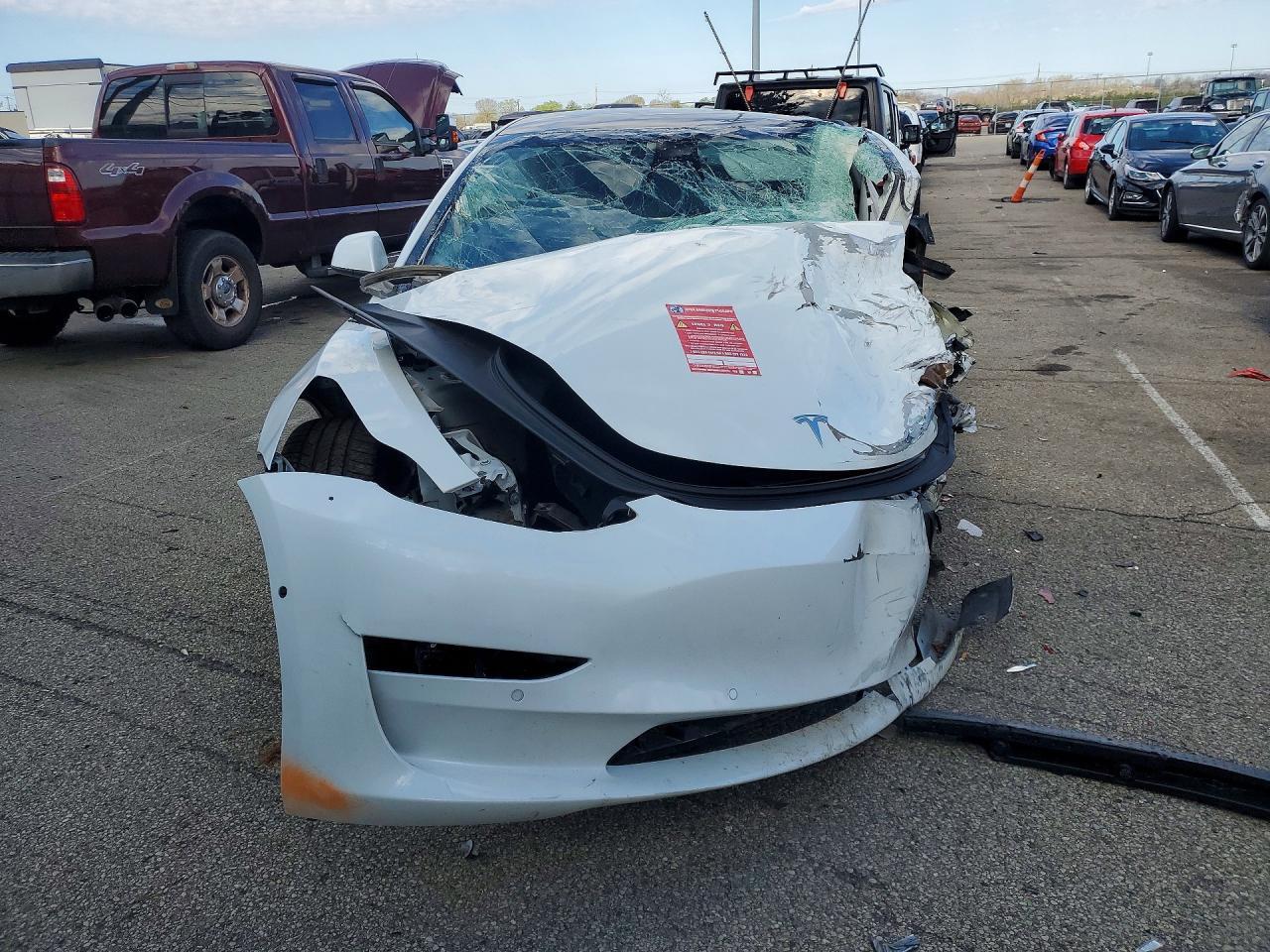 2021 Tesla Model 3 - zdjęcie 5