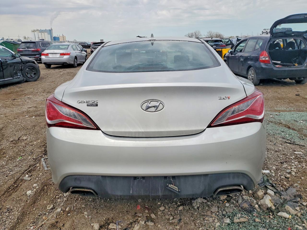 2013 Hyundai Genesis Coupe 2.0T - zdjęcie 6