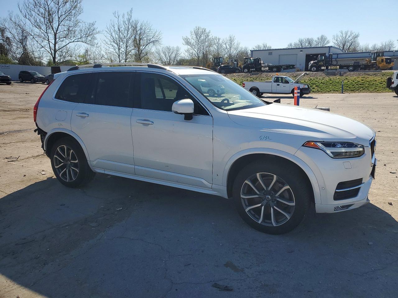 2019 Volvo Xc90 T6 Momentum - zdjęcie 4