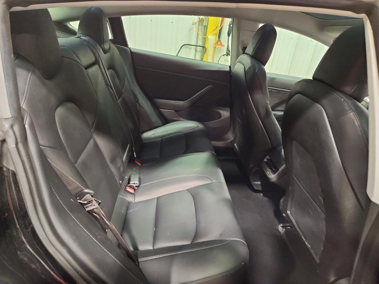 2018 Tesla Model 3 - zdjęcie 10