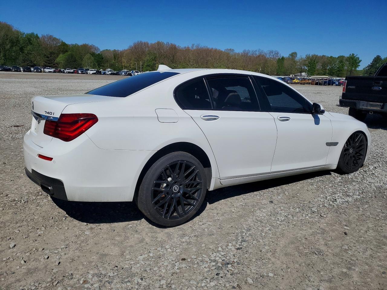 2015 BMW 740 I - zdjęcie 3