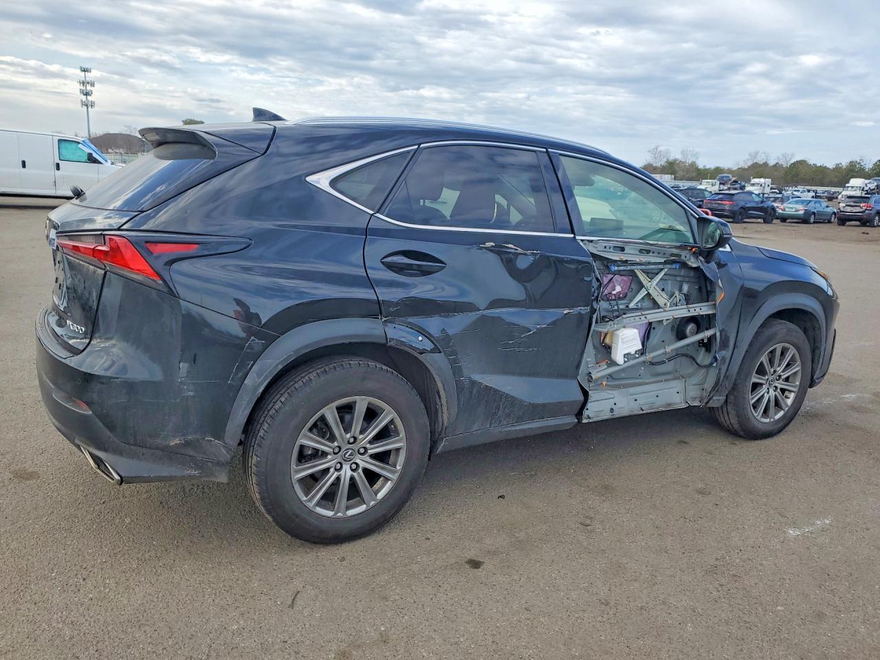 2020 Lexus Nx 300 Base - zdjęcie 3