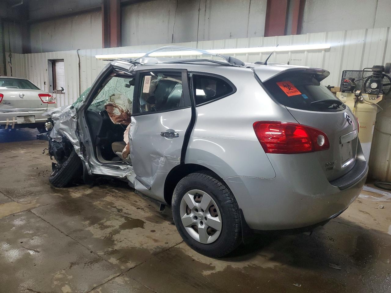 2014 Nissan Rogue Select S - zdjęcie 2