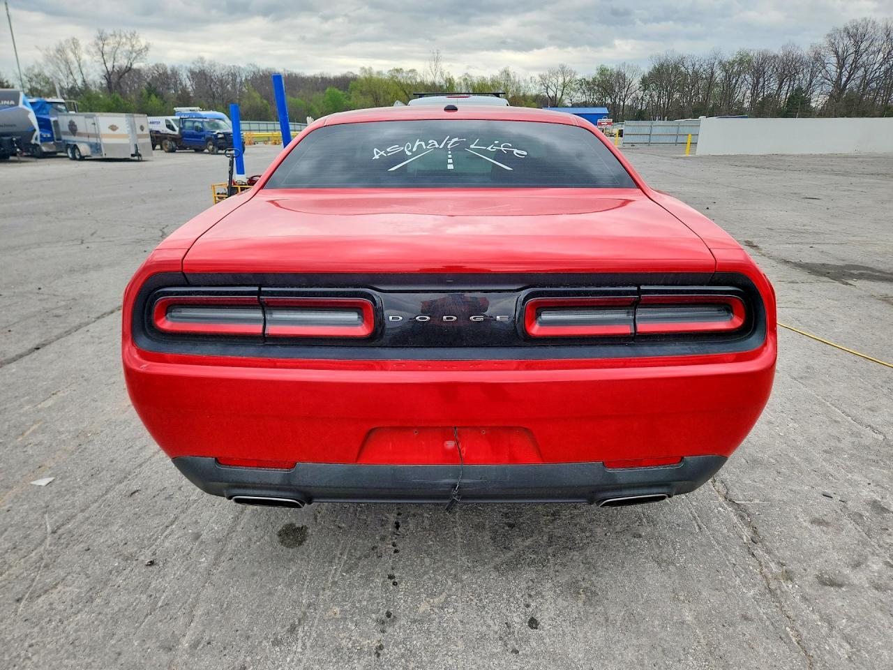 2016 Dodge Challenger Sxt - zdjęcie 6