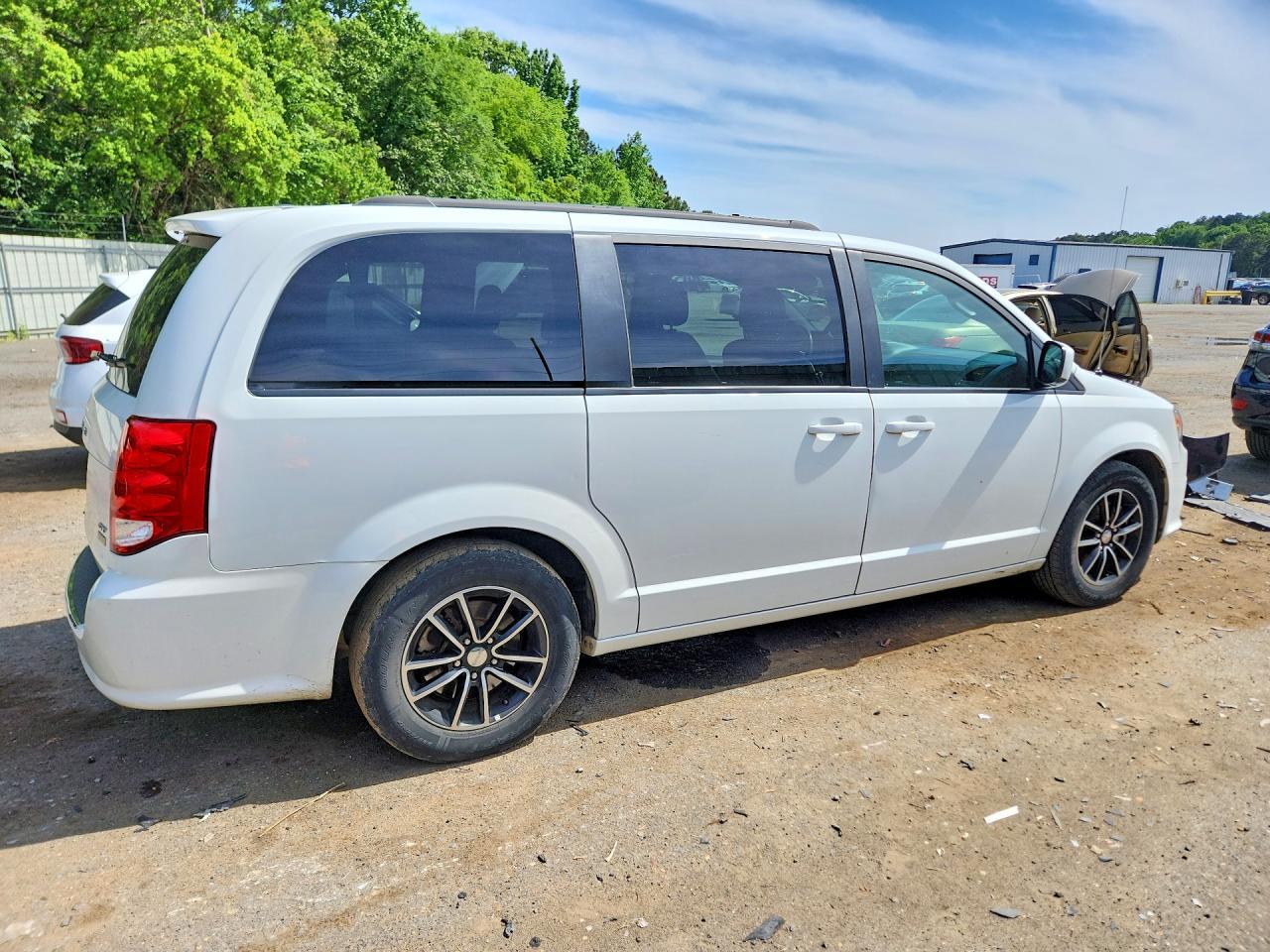 2018 Dodge Grand Caravan Gt - zdjęcie 3