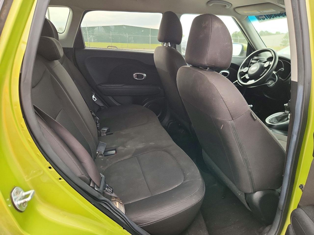 2017 Kia Soul Base - zdjęcie 10