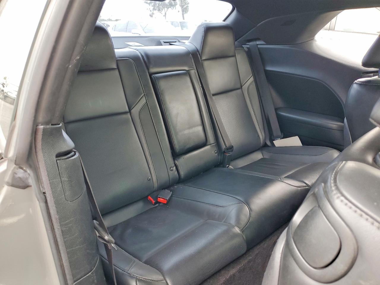 2017 Dodge Challenger Sxt - zdjęcie 10