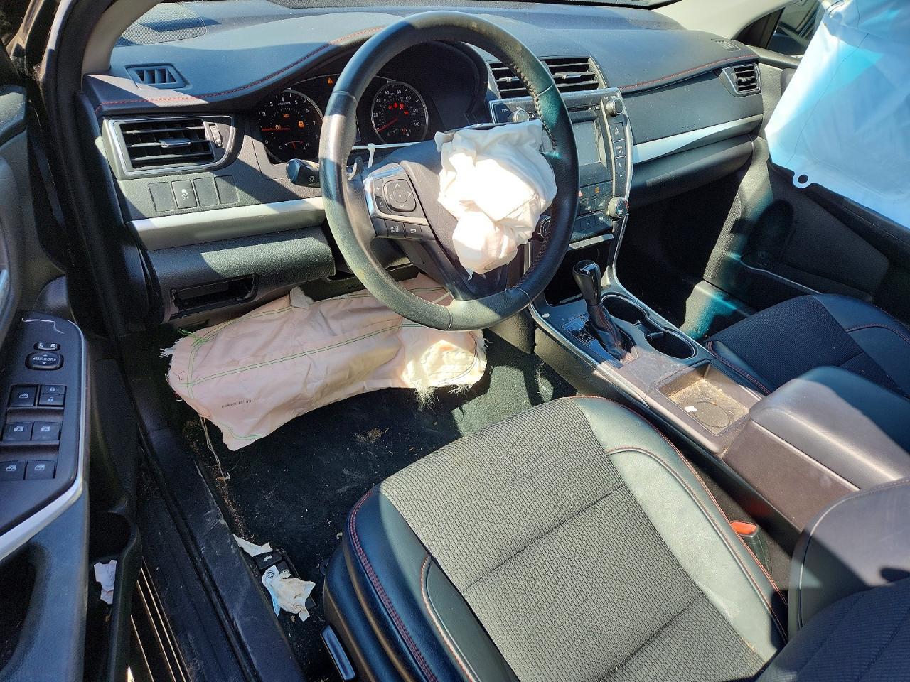 2017 Toyota Camry Se - zdjęcie 8
