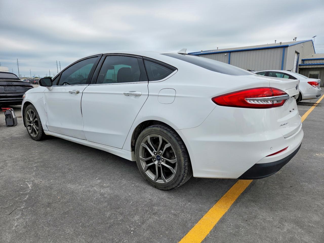 2020 Ford Fusion Sel - zdjęcie 2