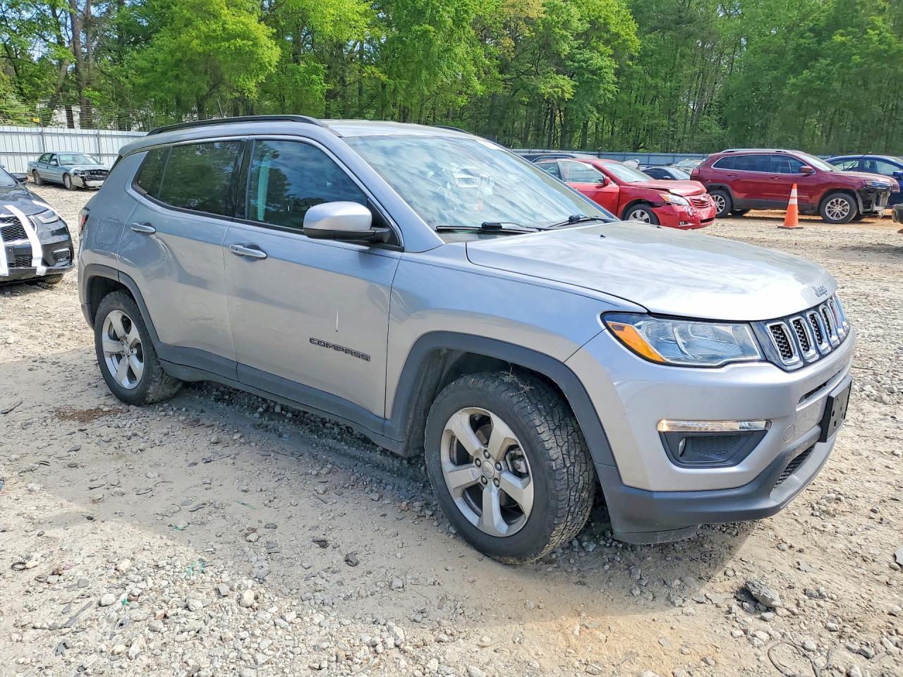 2017 Jeep Compass Latitude - zdjęcie 4