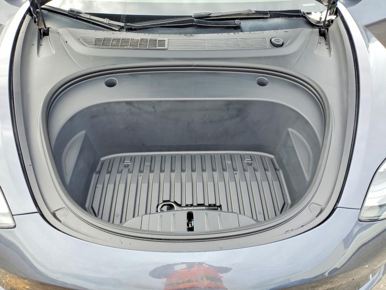 2023 Tesla Model 3 - zdjęcie 11