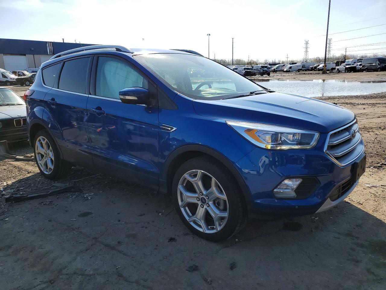 2019 Ford Escape Titanium - zdjęcie 4