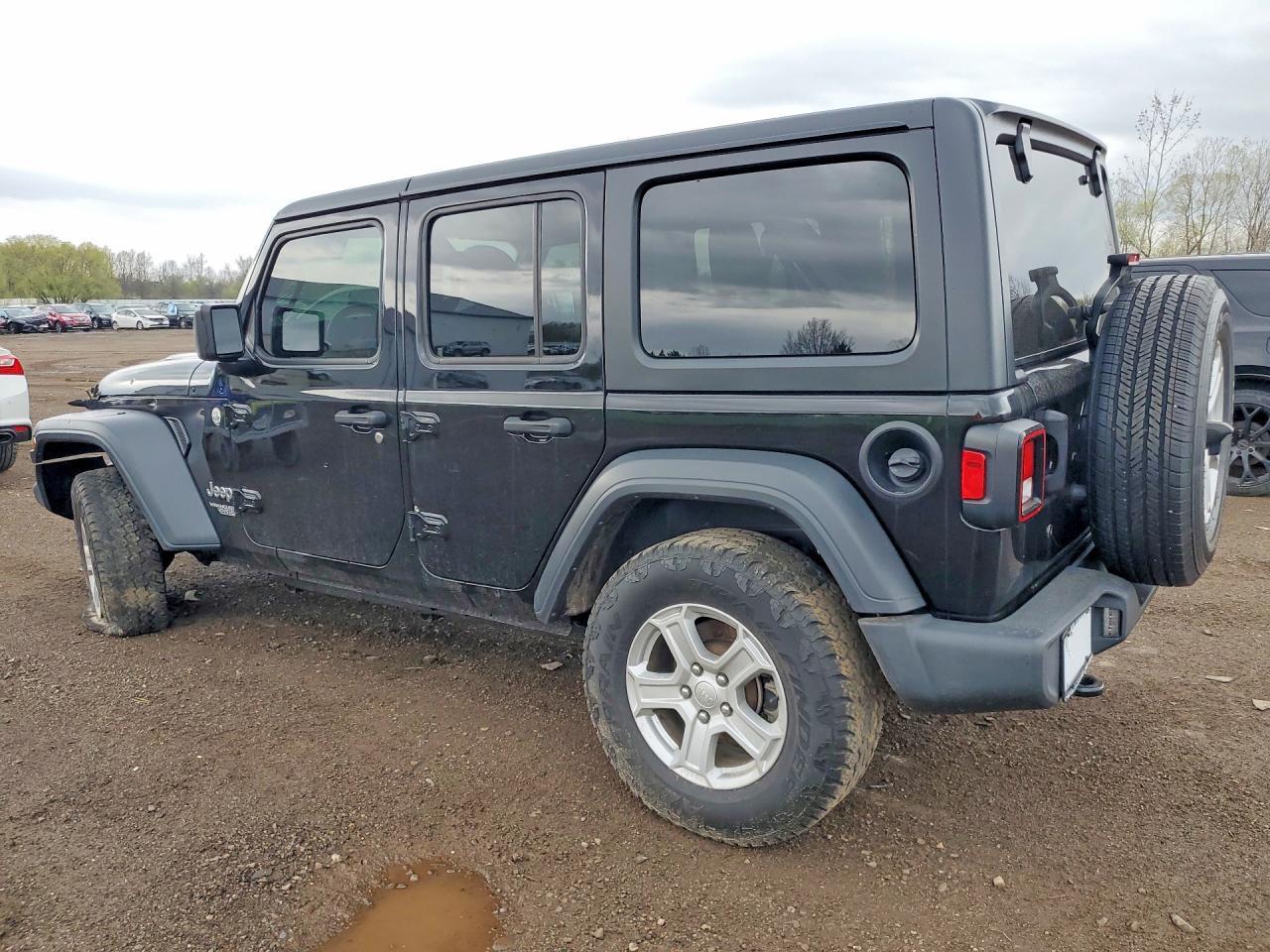 2018 Jeep Wrangler Unlimited Sport - zdjęcie 2