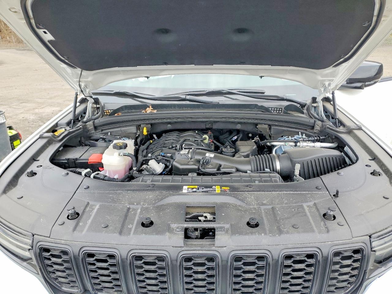 2025 Jeep Grand Cherokee Laredo - zdjęcie 12