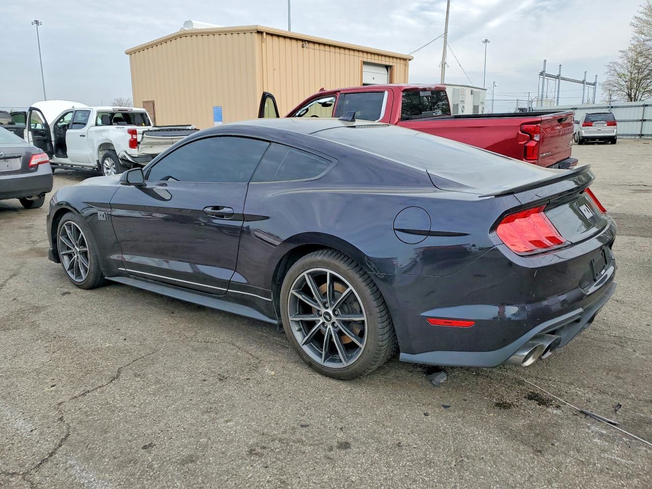 2022 Ford Mustang Mach I - zdjęcie 2