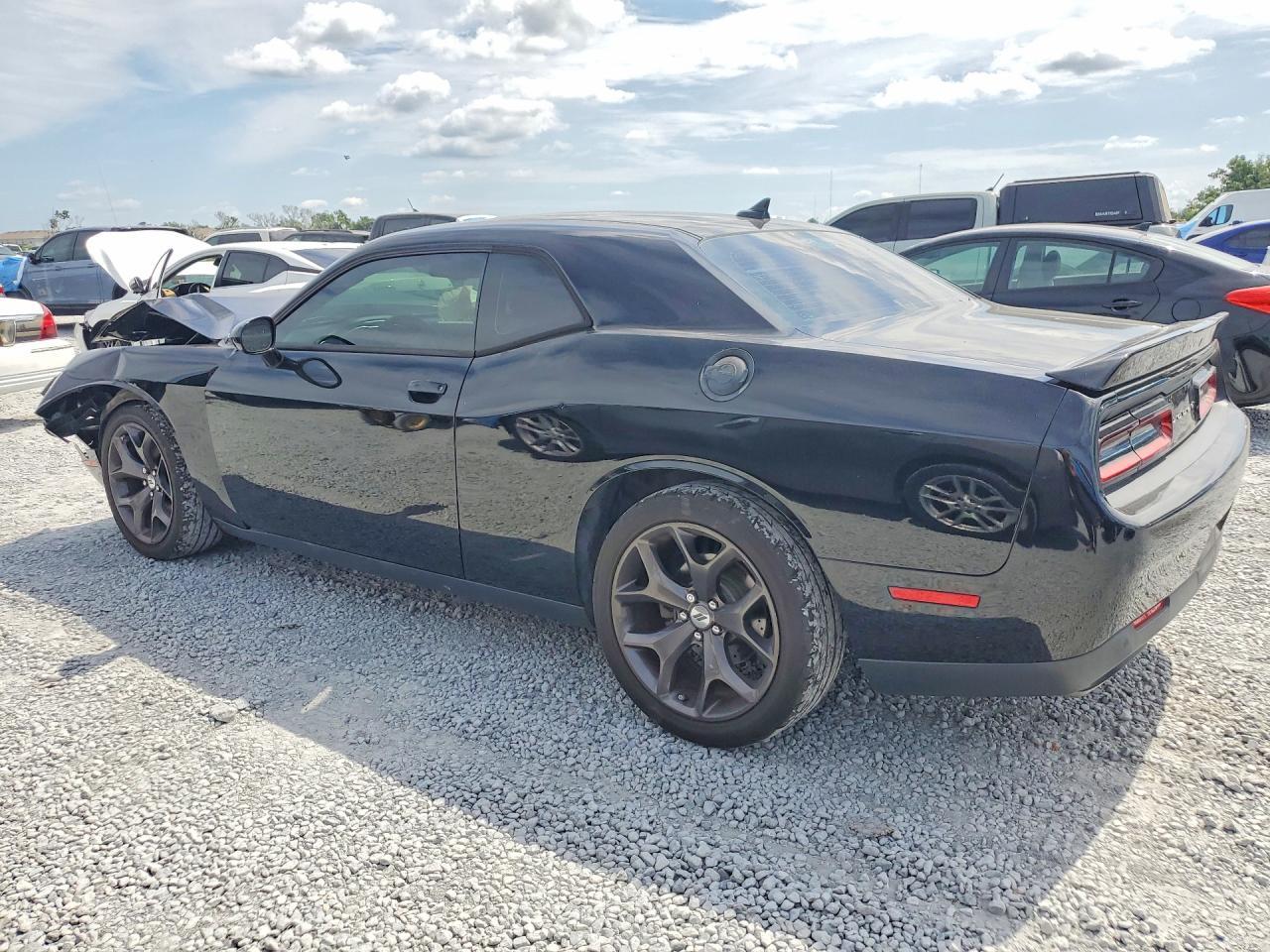 2018 Dodge Challenger R - zdjęcie 2